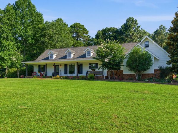 105 Country Park Dr., Petal, MS 39465