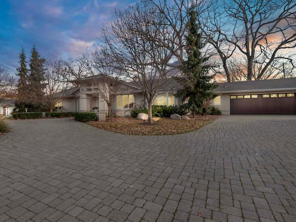 5717 Schaefer Road , Edina, MN 55436