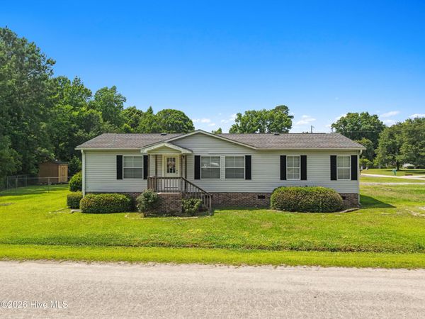 293 Laughing Gull Court SW, Shallotte, NC 28470