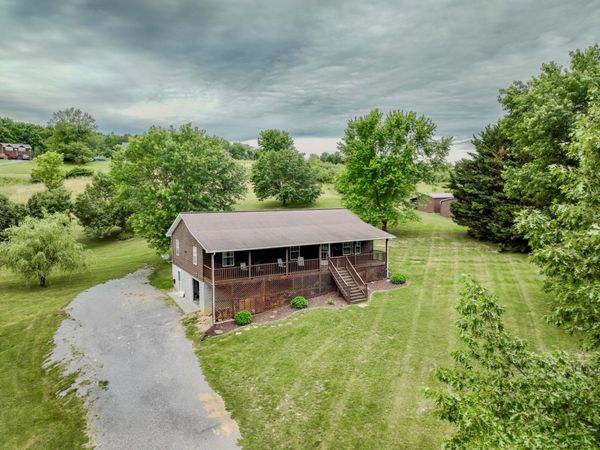 552 Pinhook Rd, Peterstown, WV 24963
