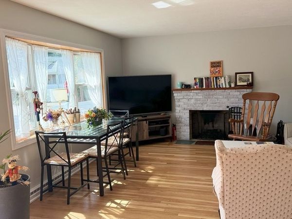 218 Hollis Ave, Quincy, MA 02171