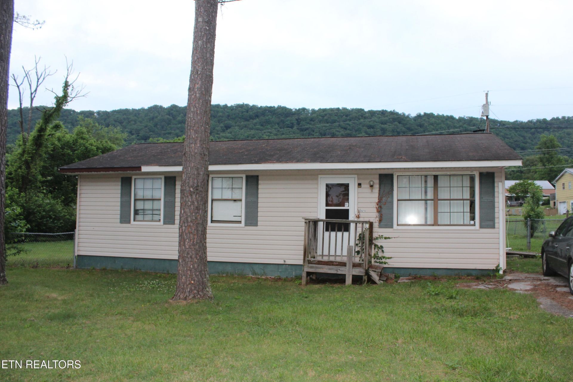 118 Farrington Lane, Lafollette, TN 37766 Main Photo