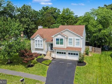 8022 ROCKY RUN ROAD, GAINESVILLE, VA 20155