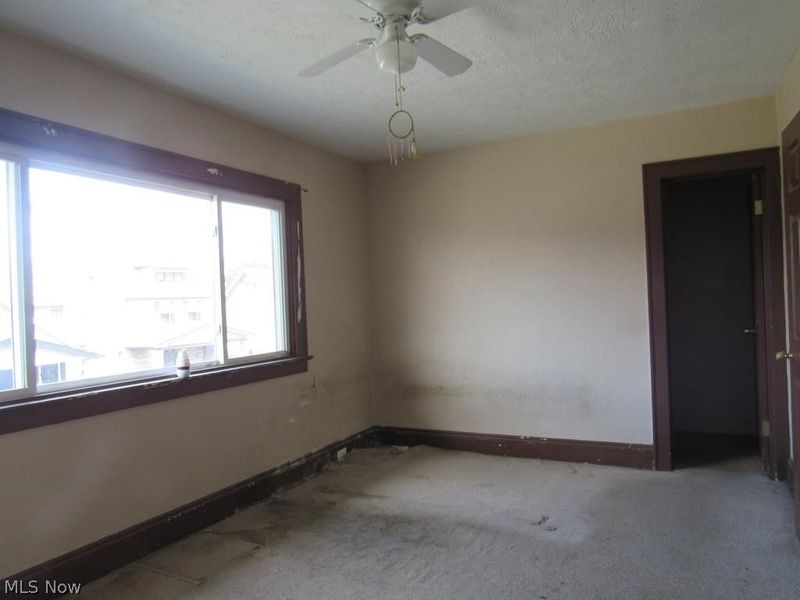 4273 E 136, Cleveland, OH 44105 Photo 12