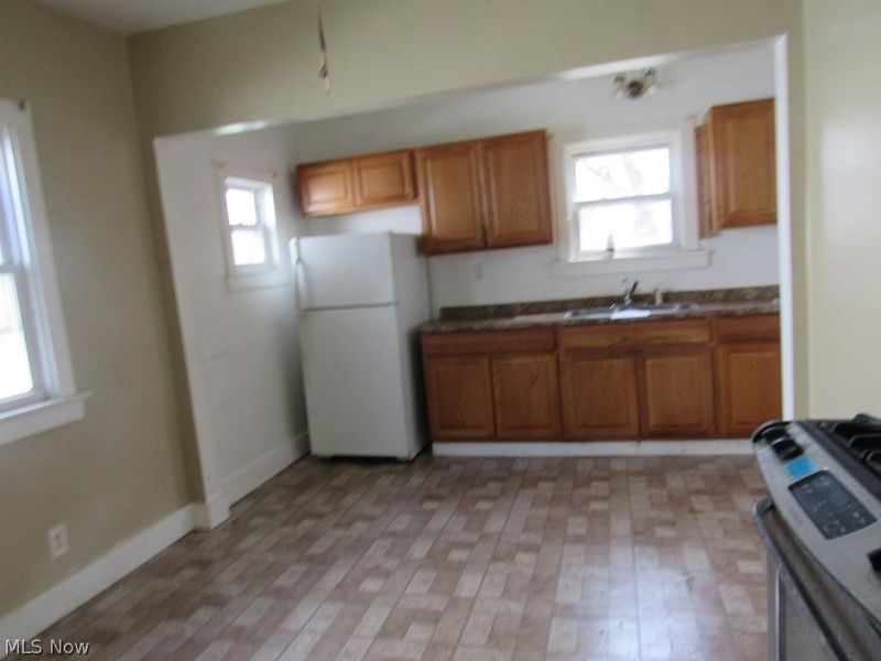 4273 E 136, Cleveland, OH 44105 Photo 4