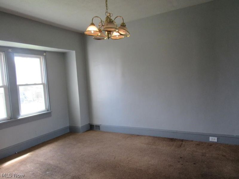 4273 E 136, Cleveland, OH 44105 Photo 6