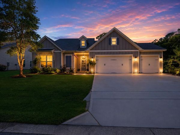 8 Mackenzie Lane, Freeport, FL 32439