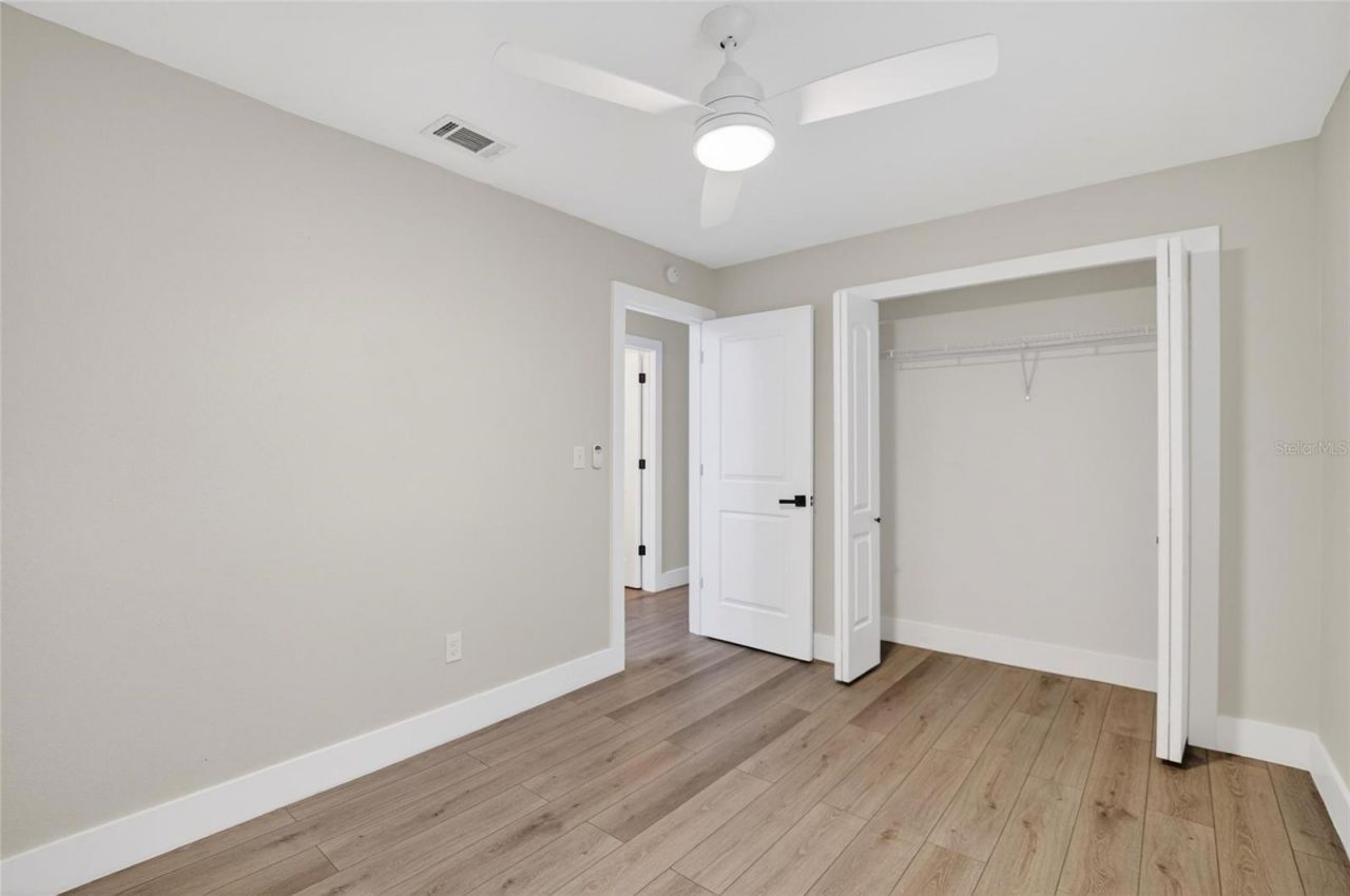 5326 S Russell Street , Tampa, FL 33611 Photo