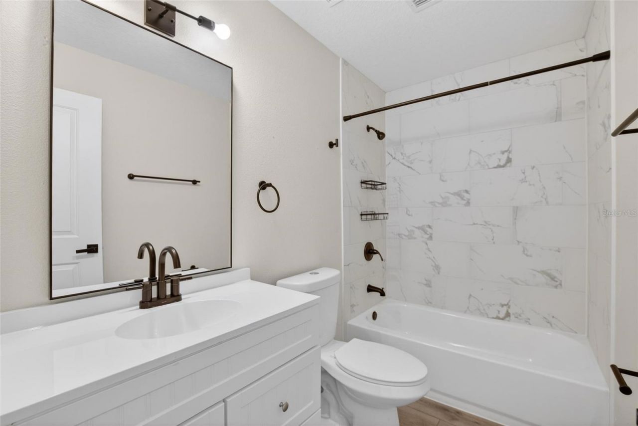 5326 S Russell Street , Tampa, FL 33611 Photo