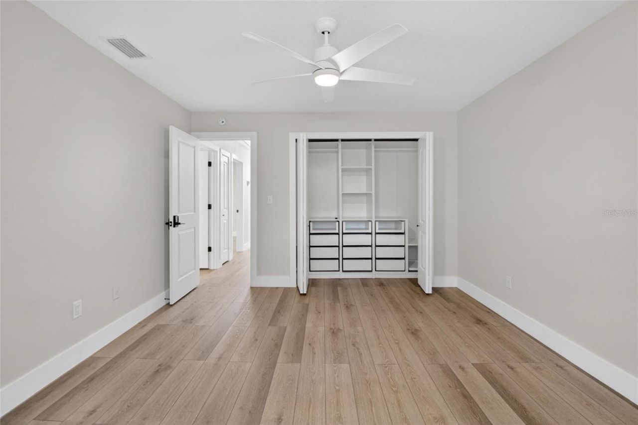 5326 S Russell Street , Tampa, FL 33611 Photo