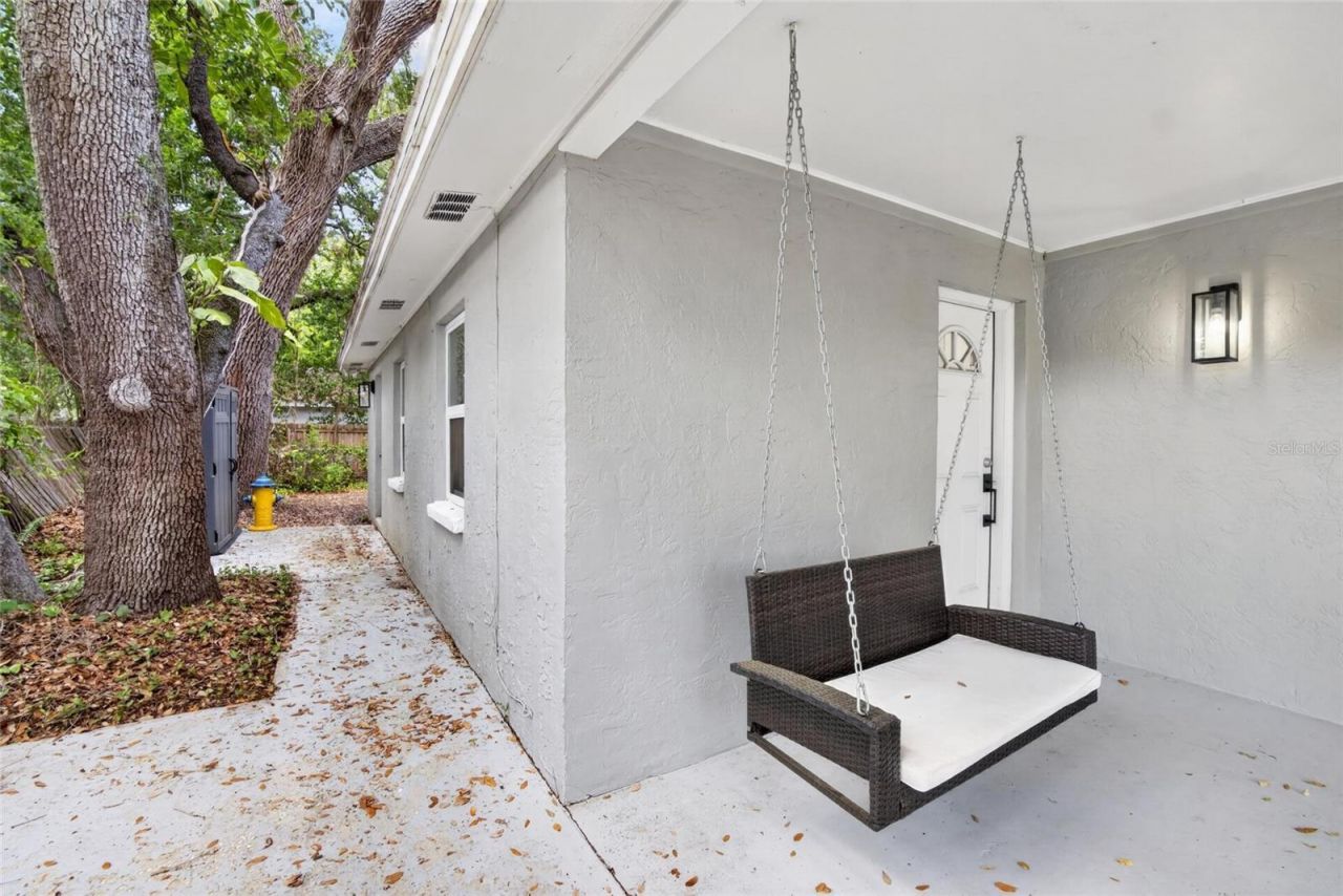 5326 S Russell Street , Tampa, FL 33611 Photo