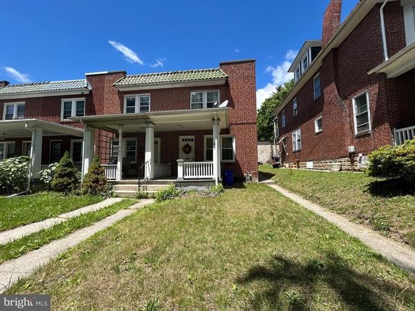 2020 HOLLY STREET, HARRISBURG, PA 17104