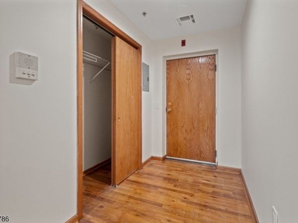 73 Essex Ave, Bloomfield, NJ 07003