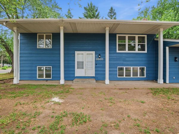 3910 65th Street E, Inver Grove Heights, MN 55076