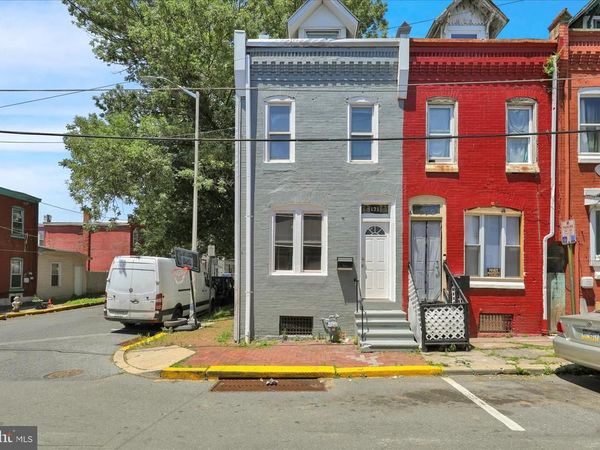 121 W ELM STREET , READING, PA 19601