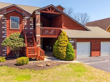 40 SUGARLOAF LANE, Unit 1603, HAZLETON, PA 18202