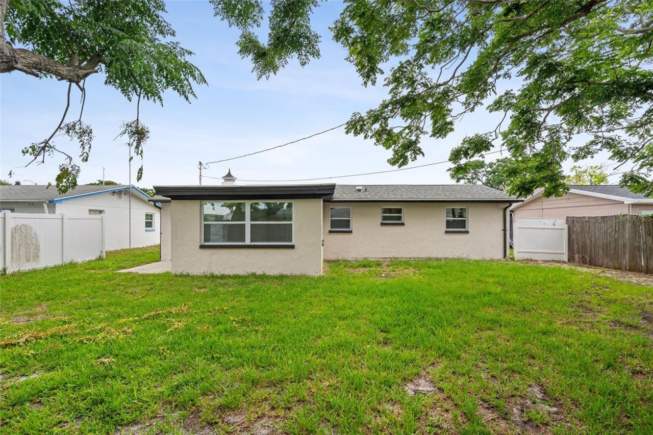 4820 Salem Drive, New Port Richey, FL 34652 Photo