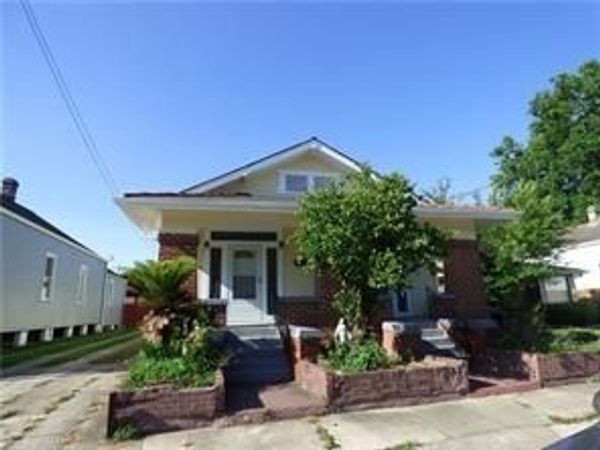 5109 BURGUNDY Street , New Orleans, LA 70117