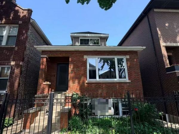 3015 S Quinn Street, Chicago, IL 60608