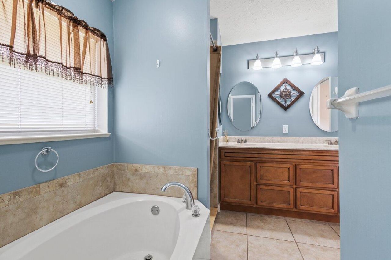 4557 SW Athena Drive, Port Saint Lucie, FL 34953 Photo