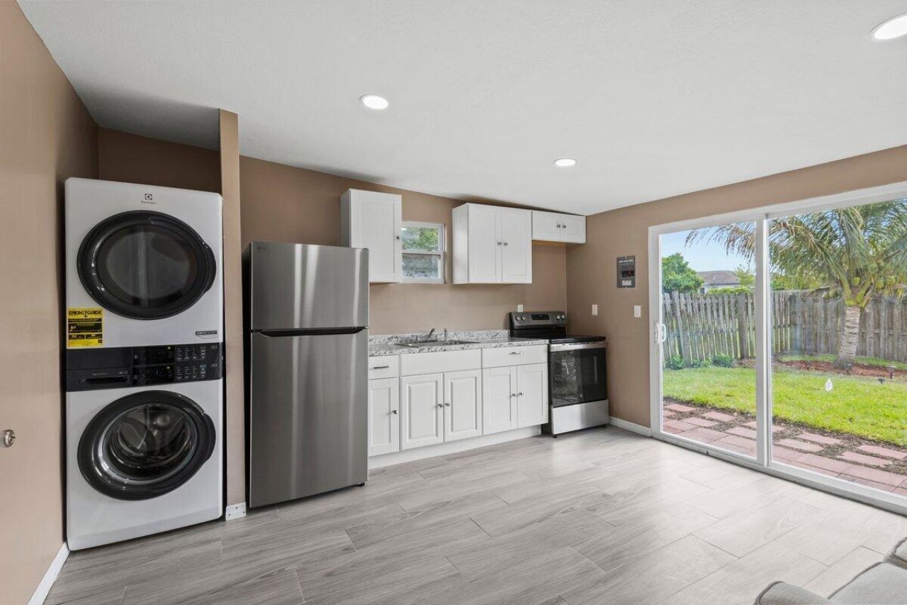 4557 SW Athena Drive, Port Saint Lucie, FL 34953 Photo