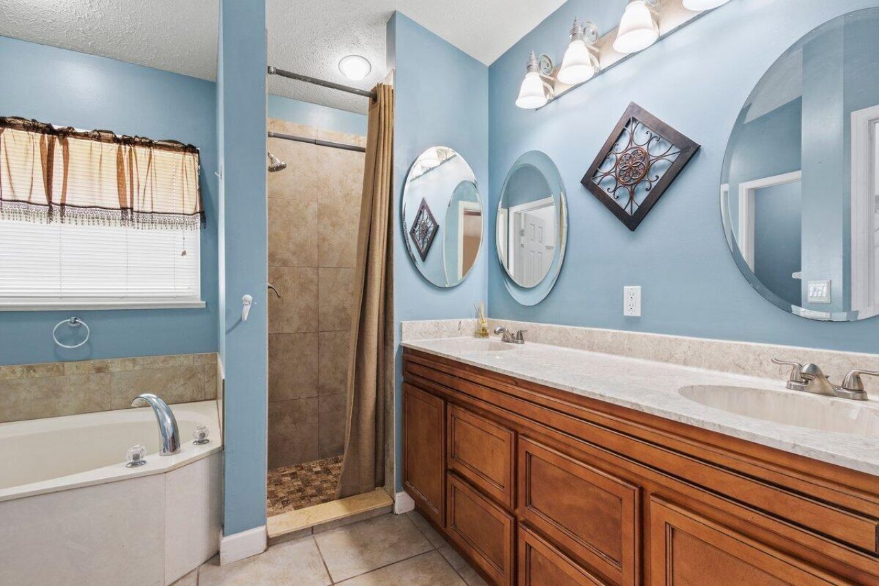 4557 SW Athena Drive, Port Saint Lucie, FL 34953 Photo