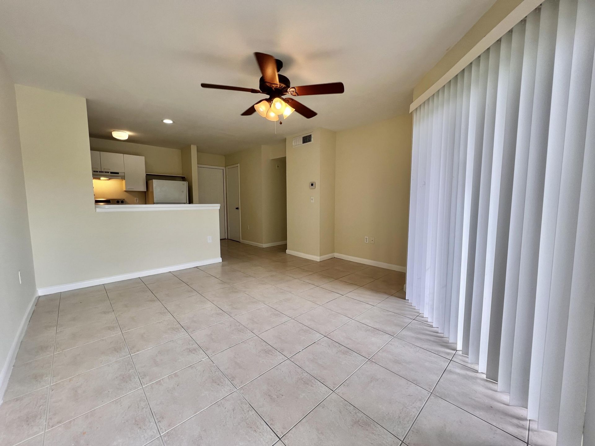 4847 Via Palm Lakes, Unit 1005, West Palm Beach, FL 33417 Photo