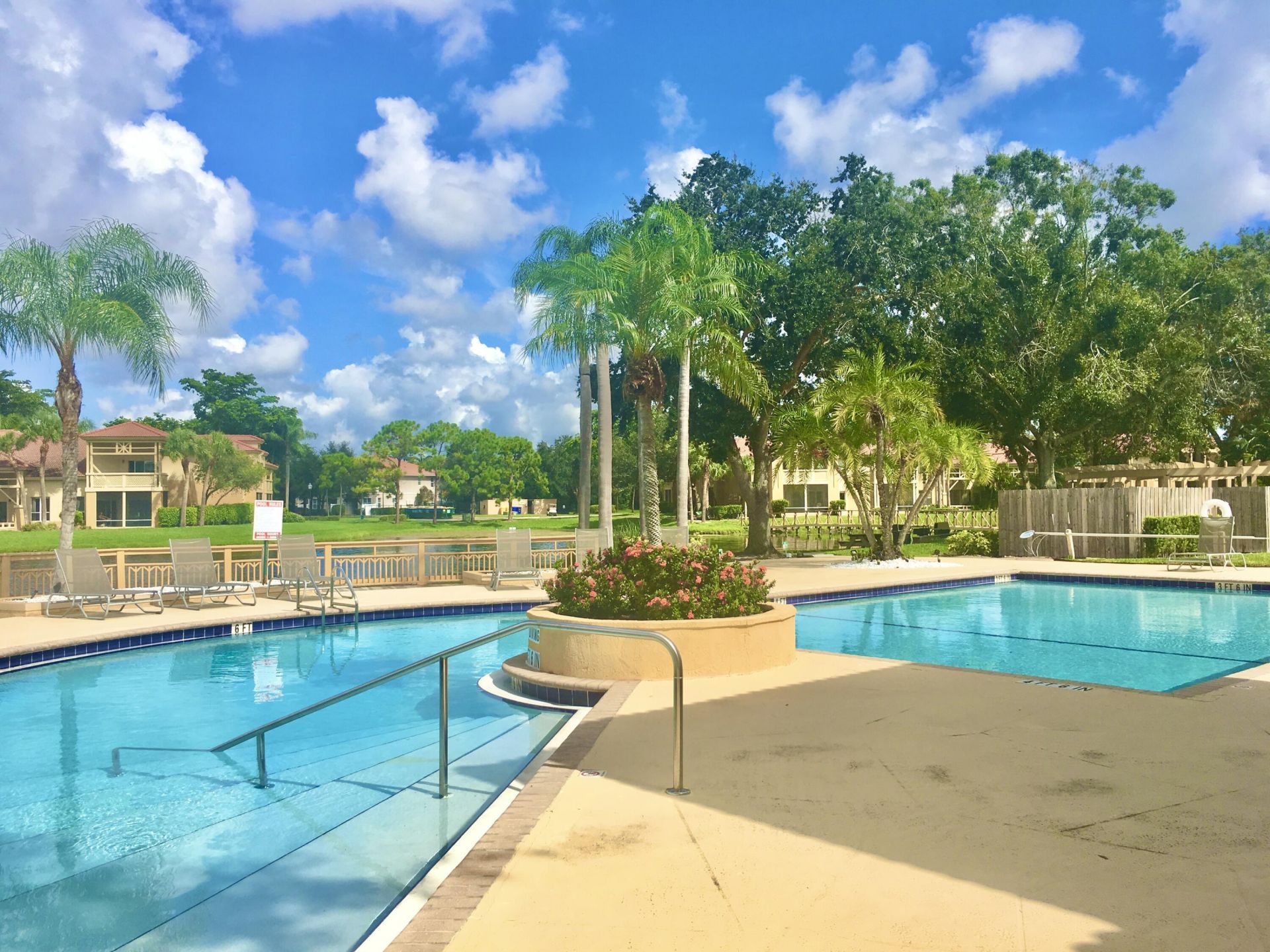 4847 Via Palm Lakes, Unit 1005, West Palm Beach, FL 33417 Photo