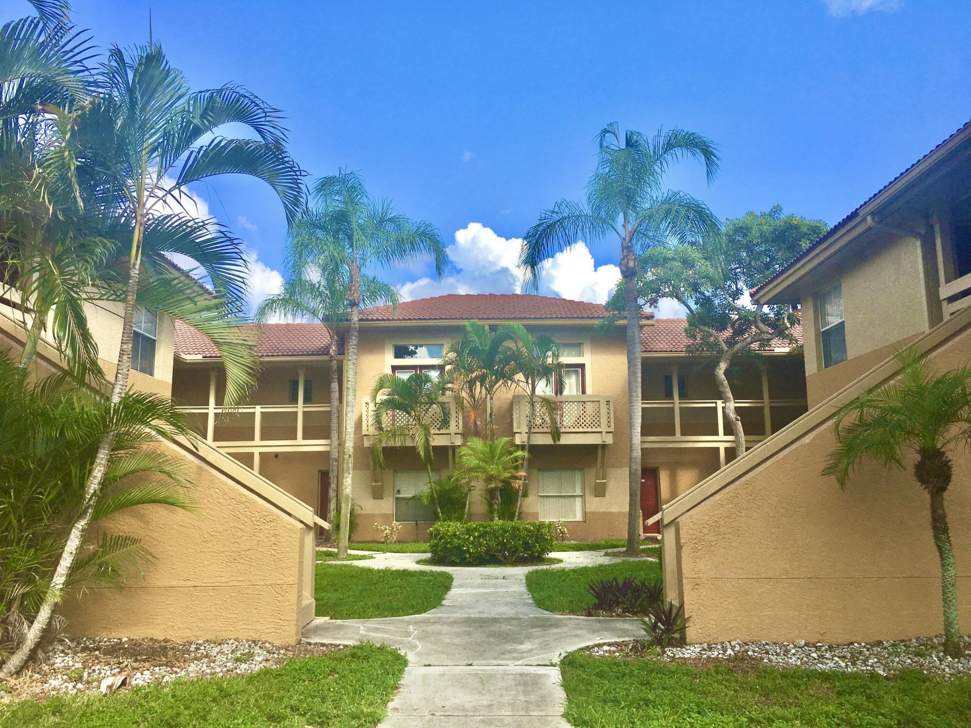 4847 Via Palm Lakes, Unit 1005, West Palm Beach, FL 33417 Photo
