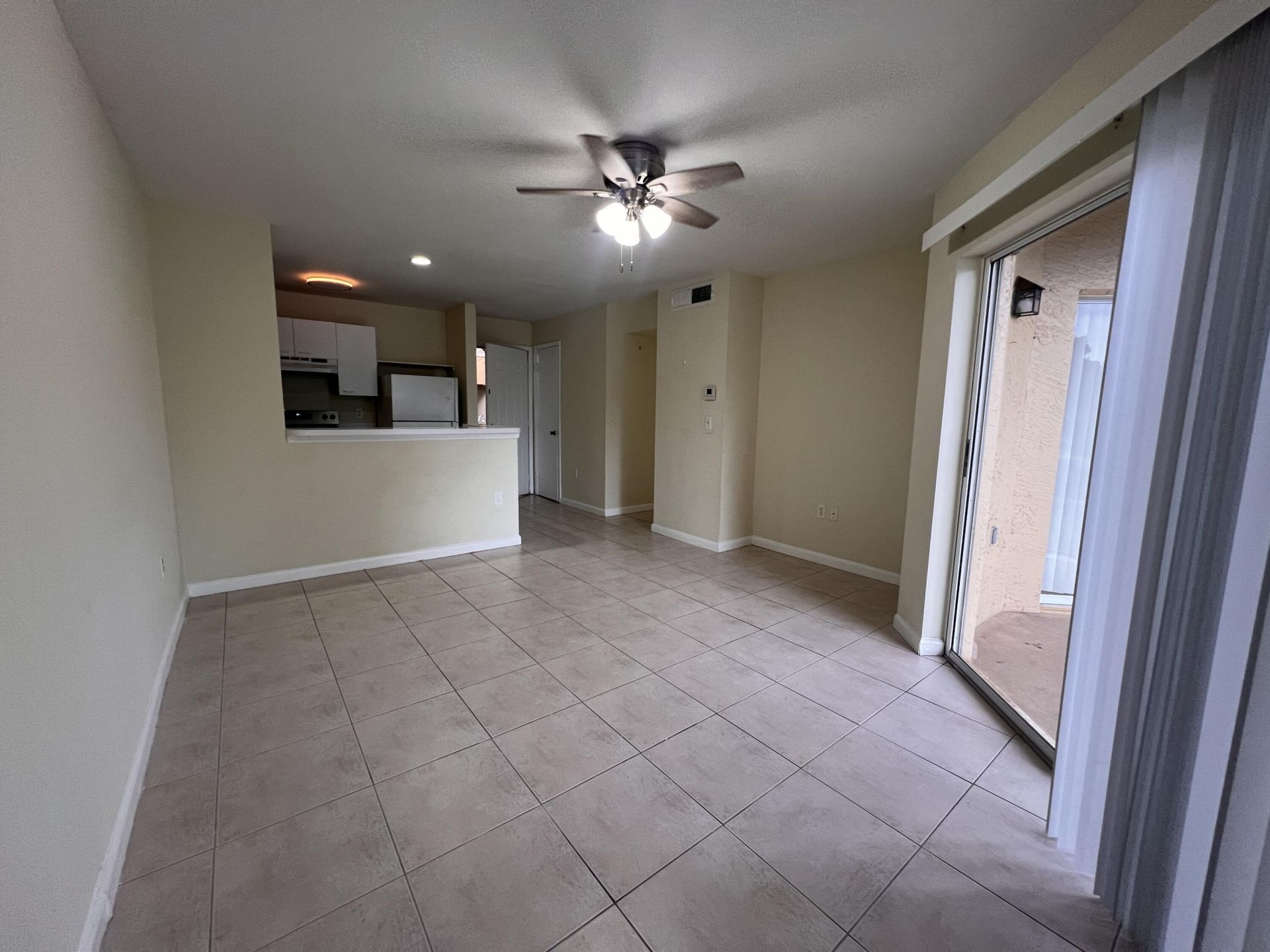 4847 Via Palm Lakes, Unit 1005, West Palm Beach, FL 33417 Photo