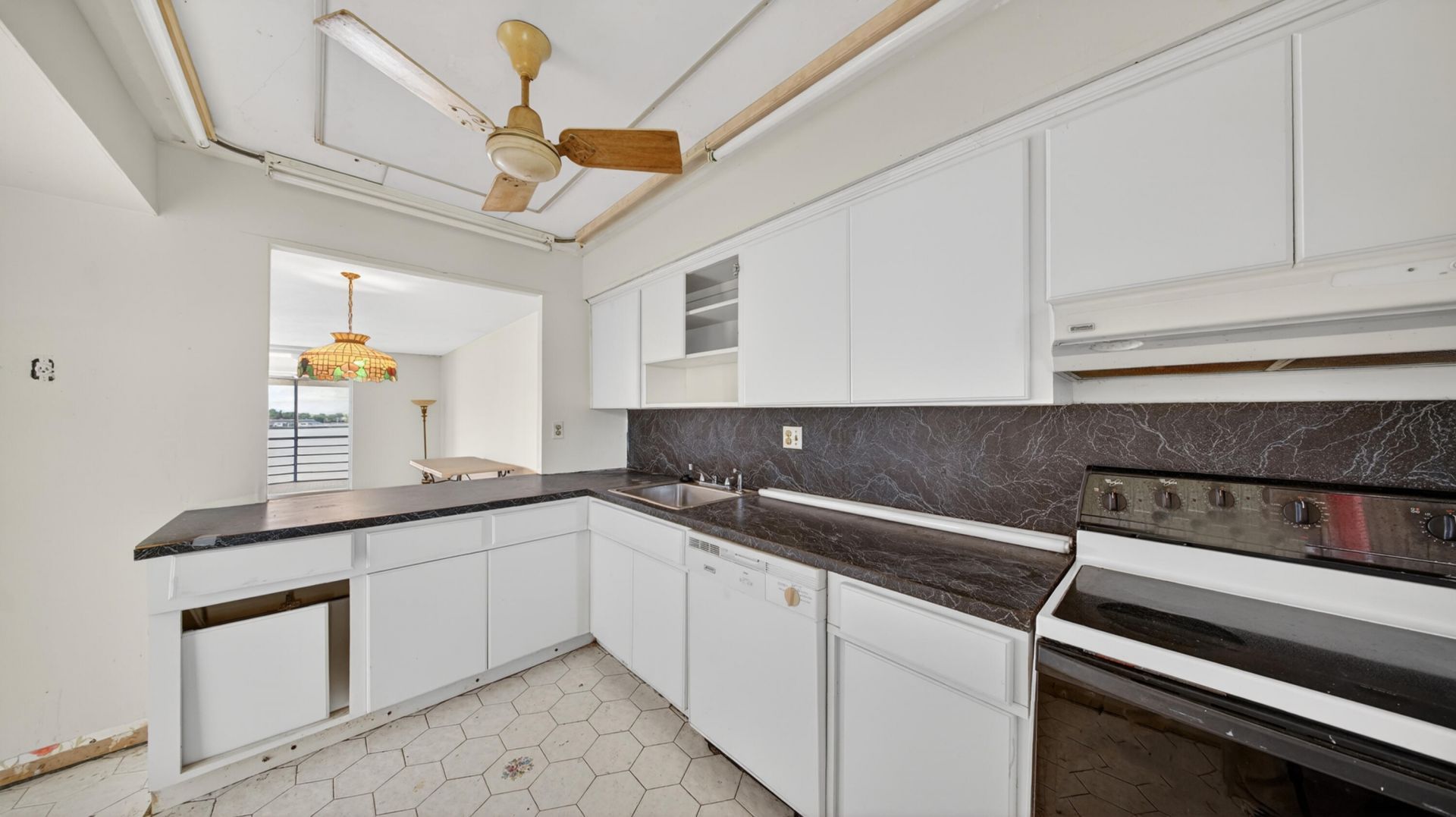 1100 NE 191st Street, Unit 44, Miami, FL 33179 Photo