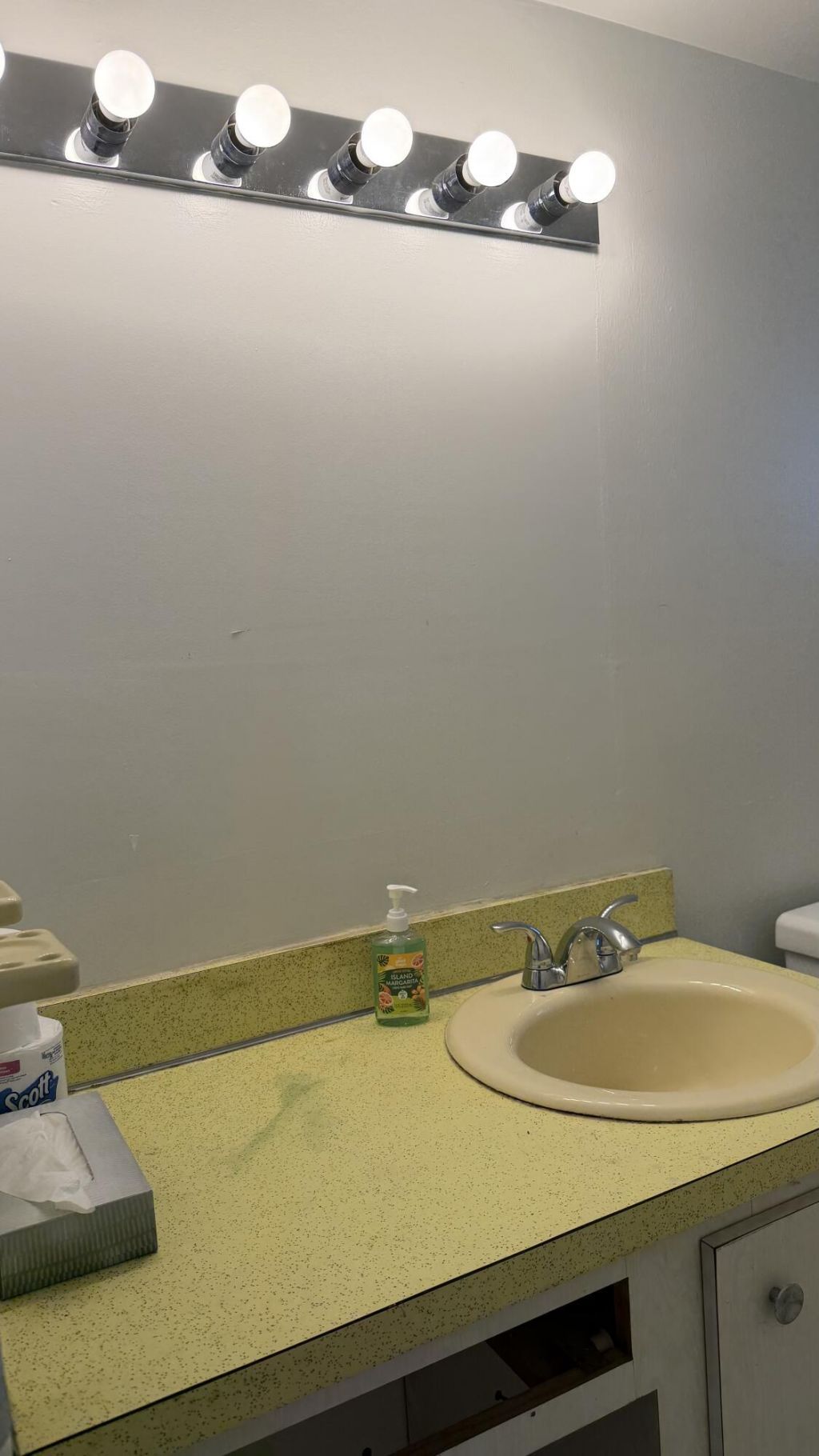 1100 NE 191st Street, Unit 44, Miami, FL 33179 Photo