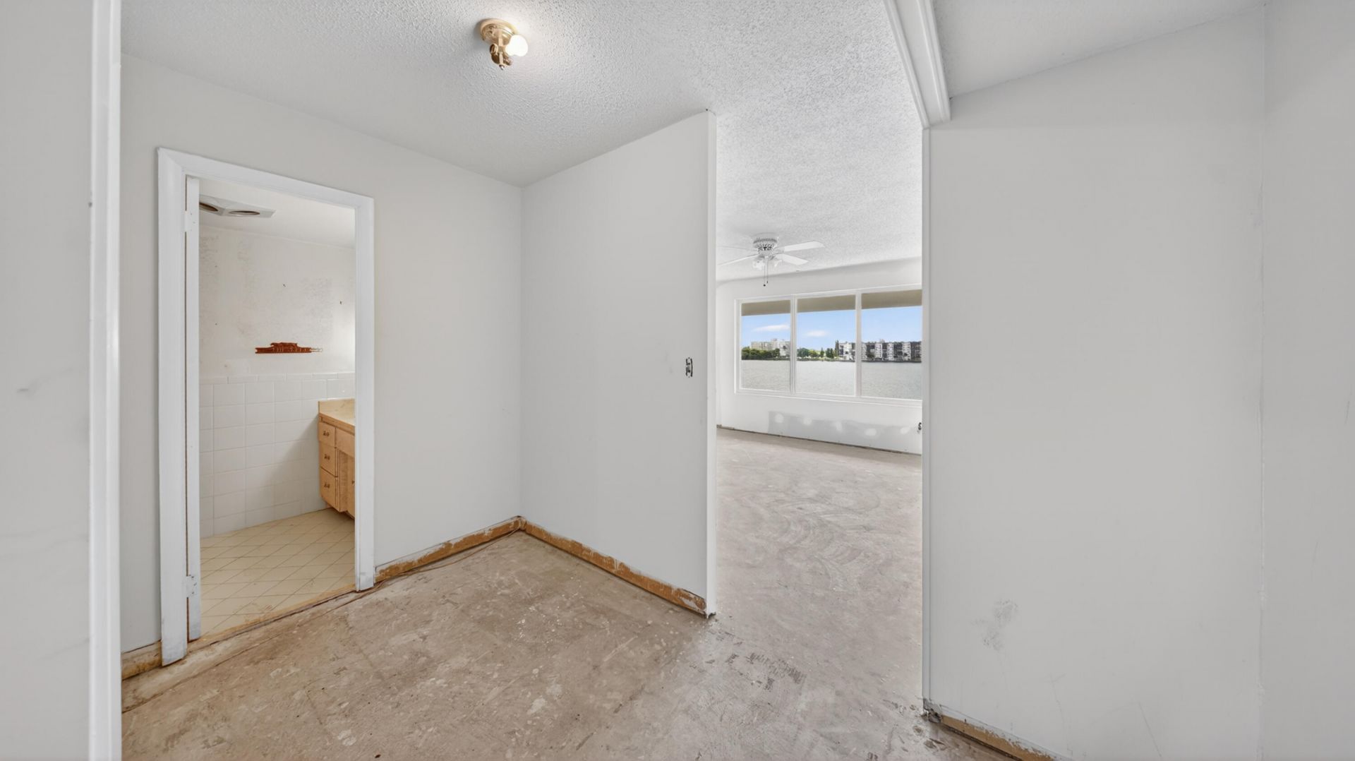 1100 NE 191st Street, Unit 44, Miami, FL 33179 Photo