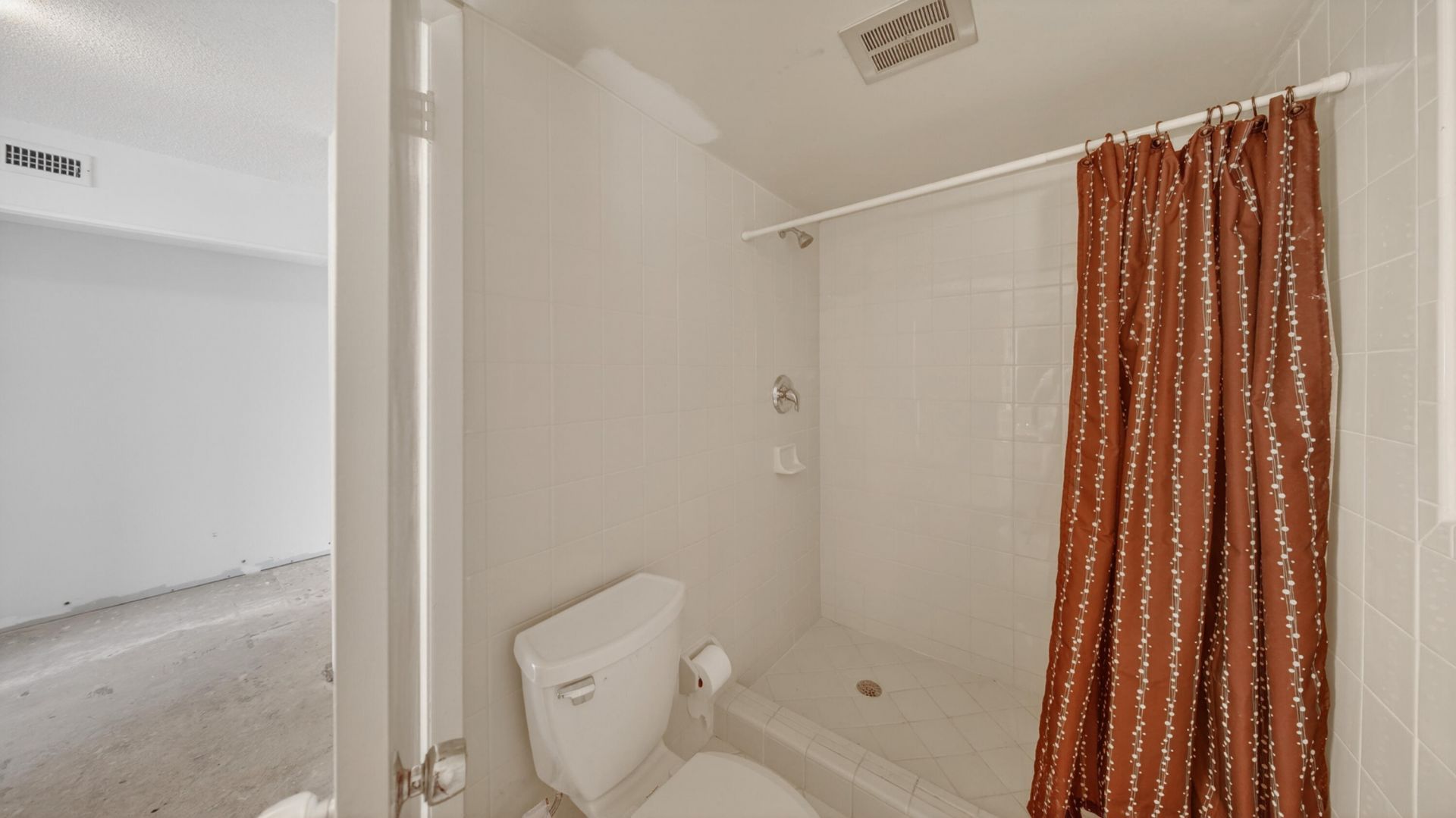 1100 NE 191st Street, Unit 44, Miami, FL 33179 Photo