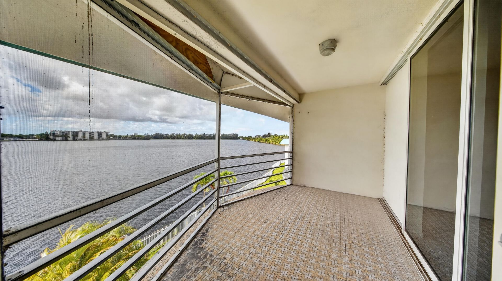 1100 NE 191st Street, Unit 44, Miami, FL 33179 Photo