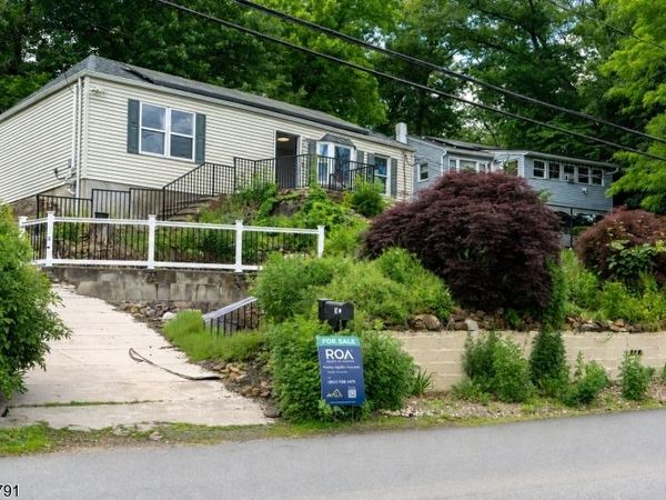 20 Greenwood Ave, Wanaque, NJ 07420