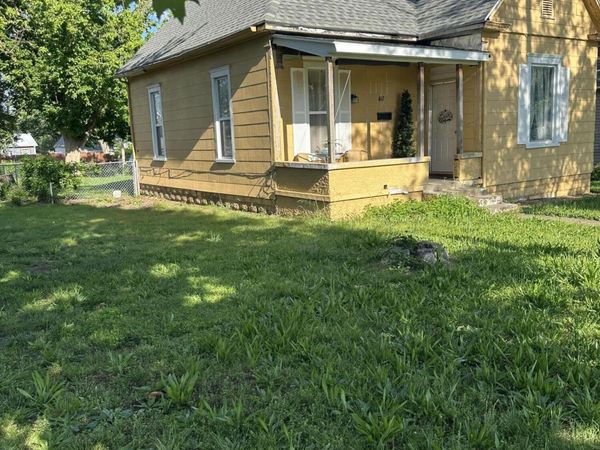 617 8th Street , Monett, MO 65708
