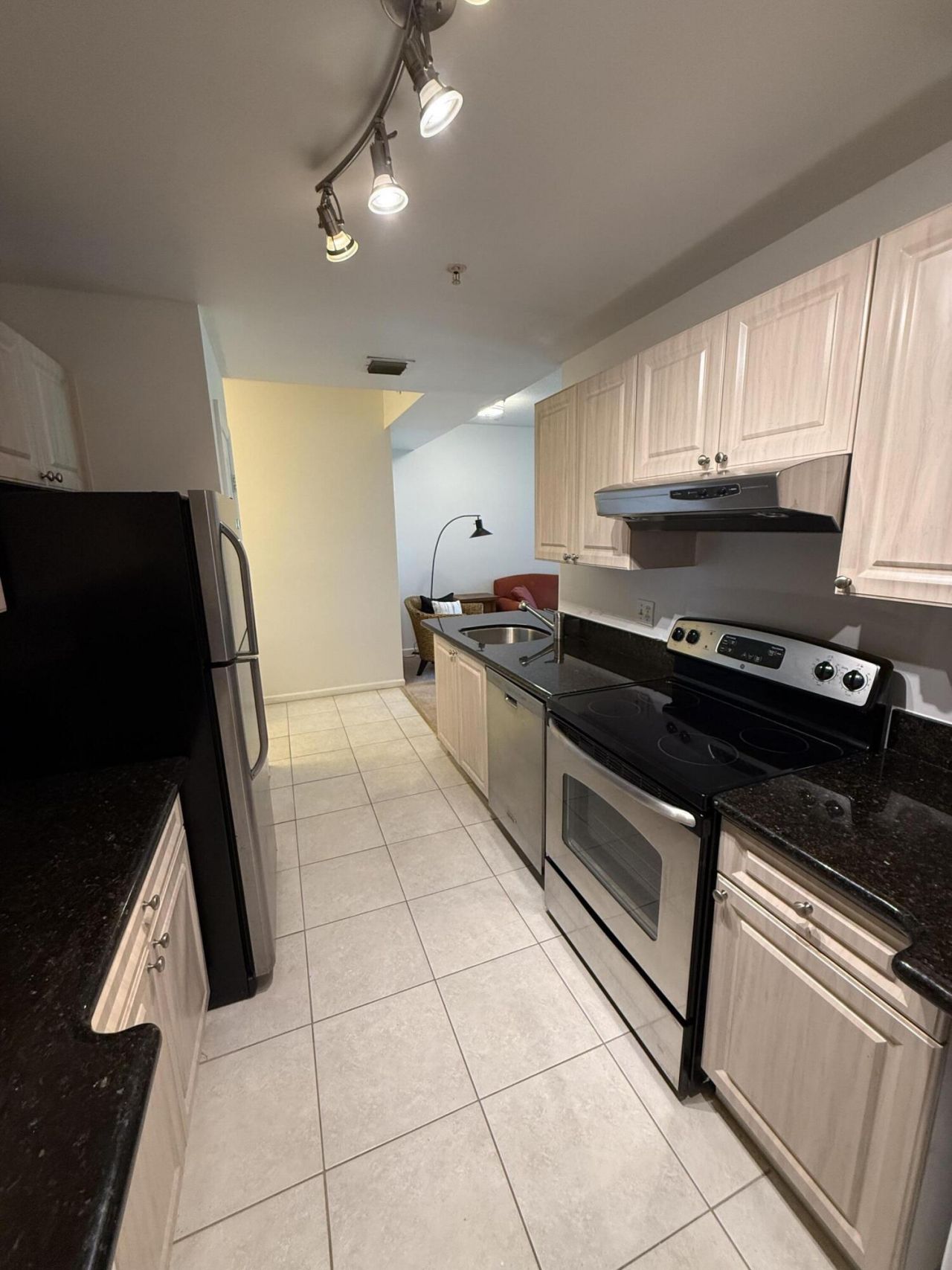 2080 Greenview Shores Boulevard, Unit 402, Wellington, FL 33414 Photo