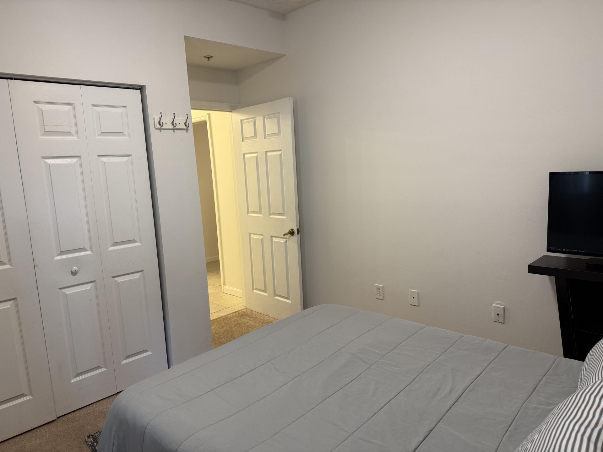 2080 Greenview Shores Boulevard, Unit 402, Wellington, FL 33414 Photo