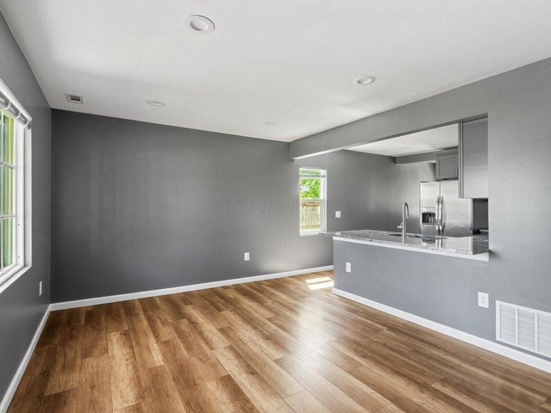 1959 Margaret Avenue, Columbus, OH 43219 Photo 5