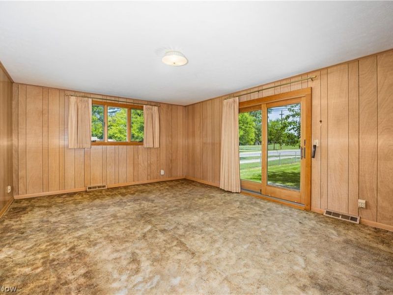 6879 Middlebrook Boulevard, Middleburg Heights, OH 44130 Photo 9