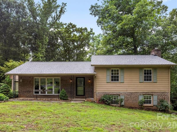 102 Stacybrook Drive SE, Concord, NC 28025