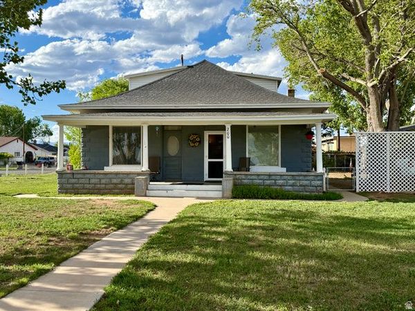 200 W 100 S, Roosevelt, UT 84066