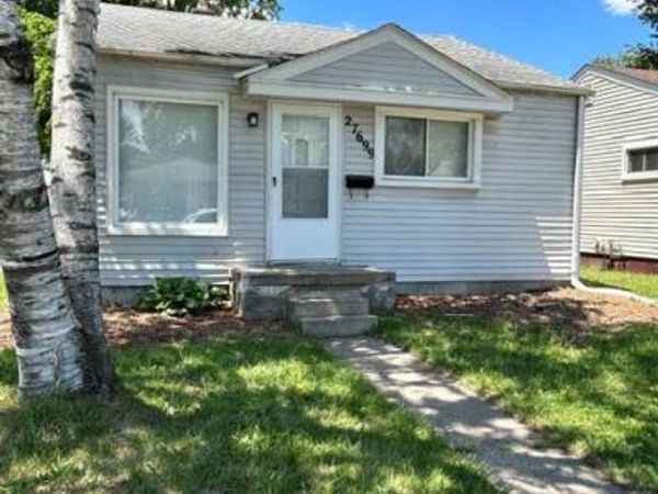 27699 Brettonwoods Street, Madison Heights, MI 48071