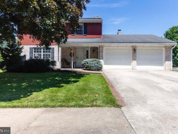 901 CYPRESS STREET, CHAMBERSBURG, PA 17201