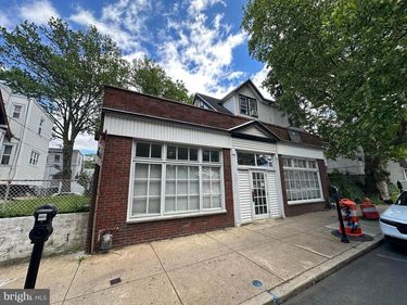 113 LONG LANE , UPPER DARBY, PA 19082