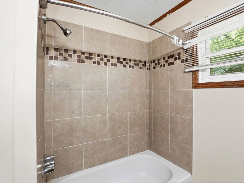 4829 McAllister Avenue, Columbus, OH 43227 Photo 32