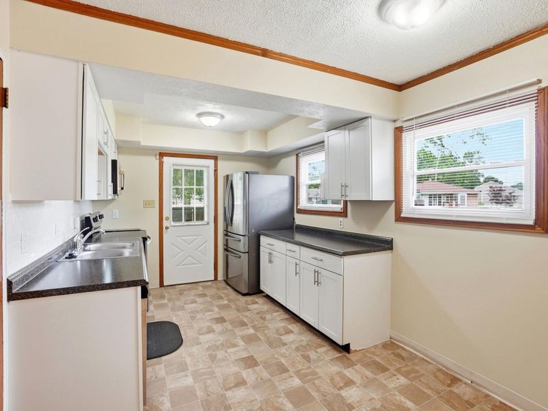 4829 McAllister Avenue, Columbus, OH 43227 Photo 5