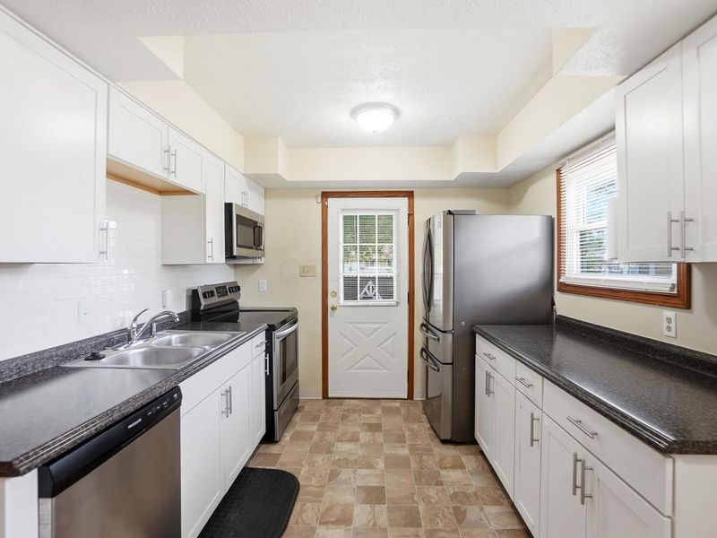 4829 McAllister Avenue, Columbus, OH 43227 Photo 7