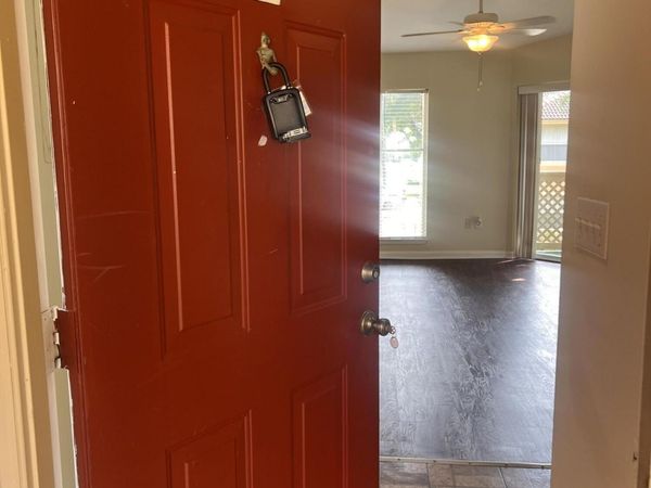 4879 Via Palm Lakes, Unit 615, West Palm Beach, FL 33417